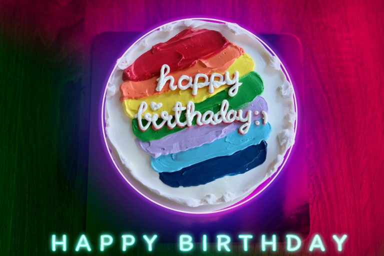 เค้กสายรุ้งมินิมอล หาดใหญ่